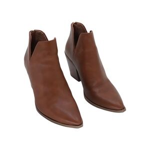 Wild Pair Womens Leilanii V Pointed Toe Acorn Brown Ankle Booties Size 8.5M